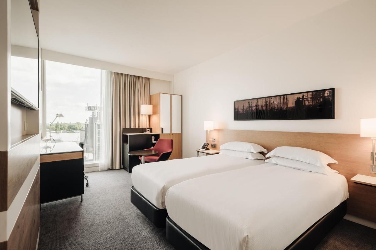 DoubleTree by Hilton Amsterdam Centraal Station
